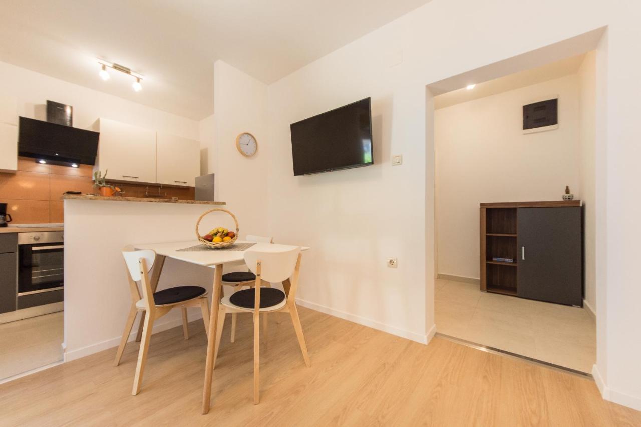 Ferienwohnung Piccola Pineta Pula Exterior foto
