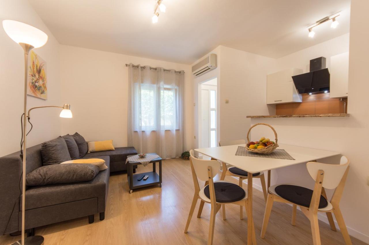 Ferienwohnung Piccola Pineta Pula Exterior foto